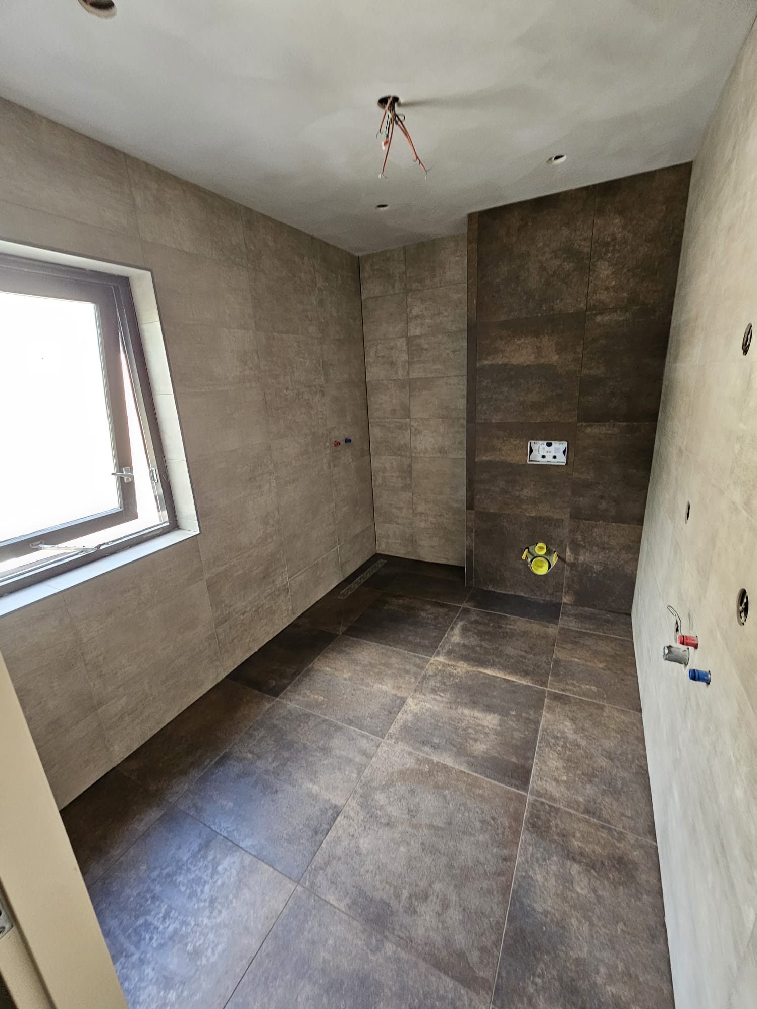 k20250105_141804000_iOS 1 1